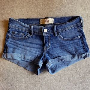 Hollister Short Short Low Rise Cuffed Jean Shorts